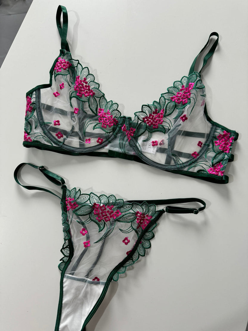 Floral mesh pushup bra panty set (Pack of 3)